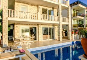Villa-8406