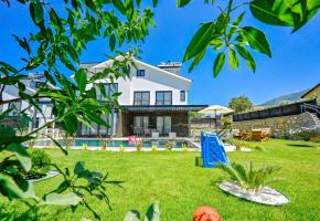 Villa-8102