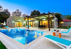 Villa-7280