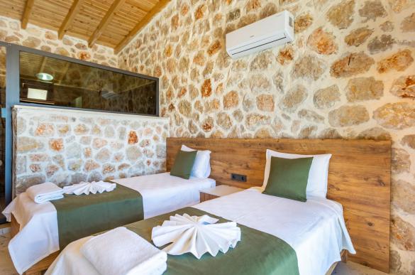 34-wings-villakalkan-77411621503143_868.jpg