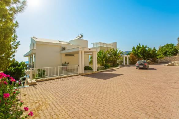 Alkan-Villa-120_489.jpg