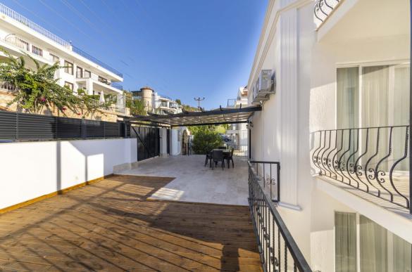 Front-and-terrace_770.jpg