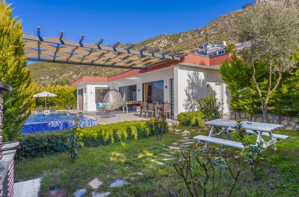 Gunes-Villa-42_563.jpg