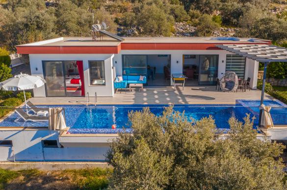 Gunes-Villa-83_389.jpg