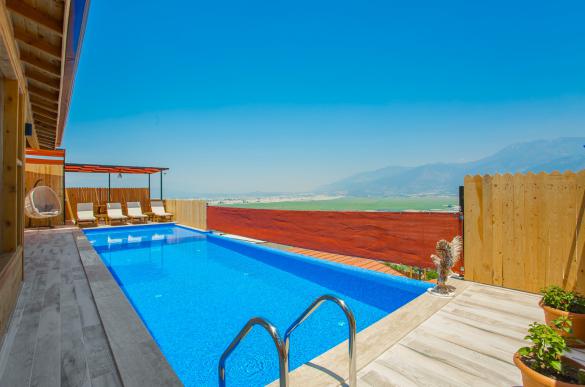 Guney-Villa-Daylight-6_431.jpg