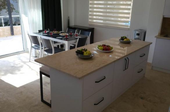 Kitchen-20_423.jpg