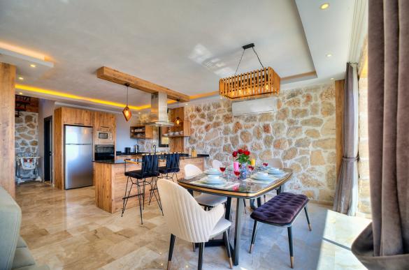 PATARA1122_550.jpeg