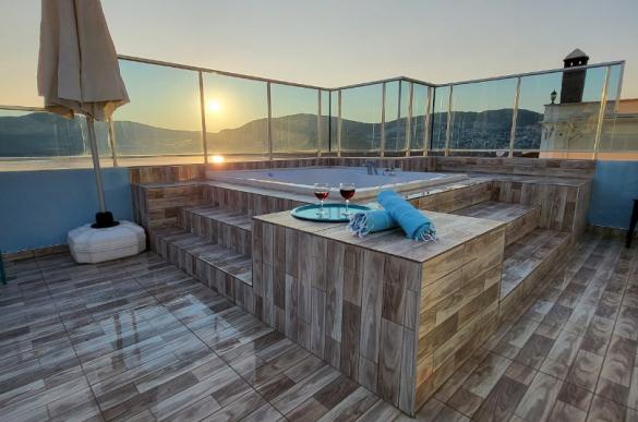 Rooftop2_739.jpg
