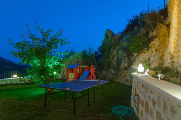 Stone-Villa-Sunset-17_418_466.jpg