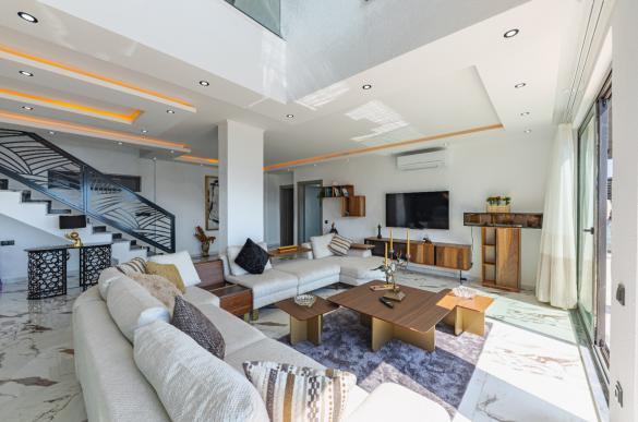 VYN_7494-HDR_4.jpg