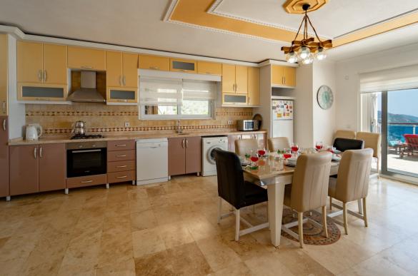 ViLLA-ALBATROS46_resize_284.jpg
