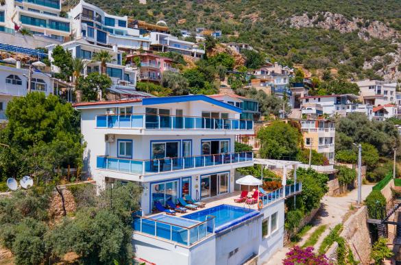 ViLLA-ALBATROS55_resize_691.jpg