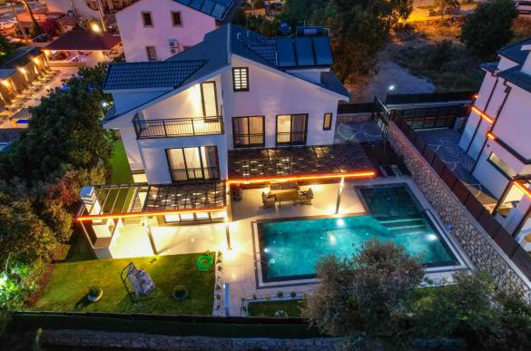 ViLLA-LUNA-ViSTA-1-40_468_985.jpg