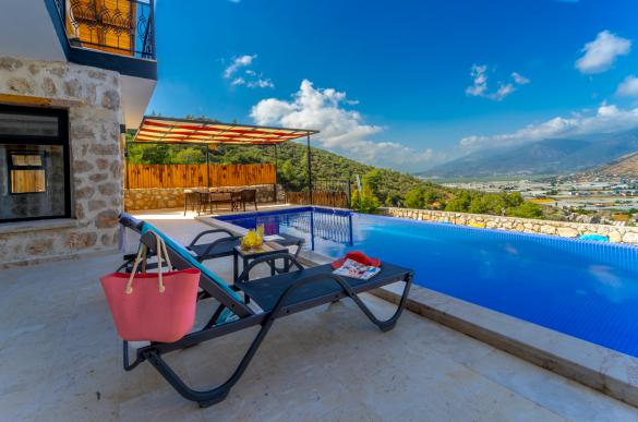ViLLA-RUSOgLU-2_03_640.jpg