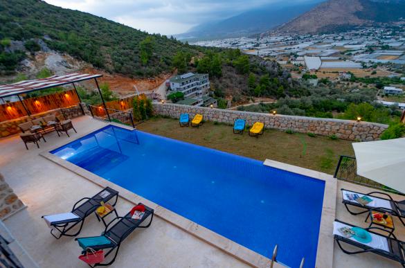 ViLLA-RUSOgLU-2_47_463.jpg