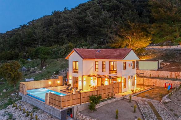 Villa-Casa-Luna-91_140.jpg