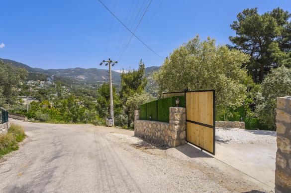 Villa-Gunes-79_734.jpg