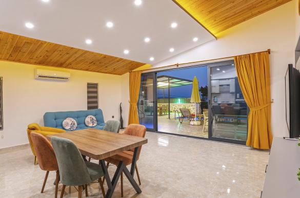Villa-Love-House-21_965.jpg