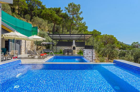 Villa-Love-House-67_640.jpg