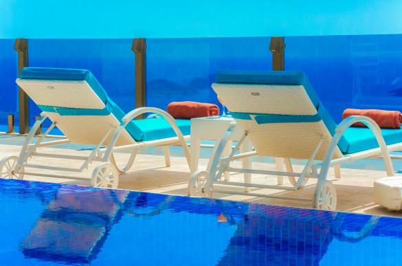 White-Smith-Villa-Daylight-18_18.jpg
