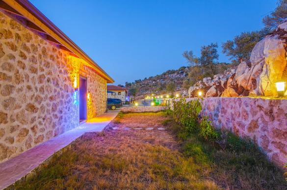 Yigit-2-Villa-81_261.jpg