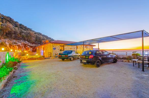 Yigit-2-Villa-82_792.jpg