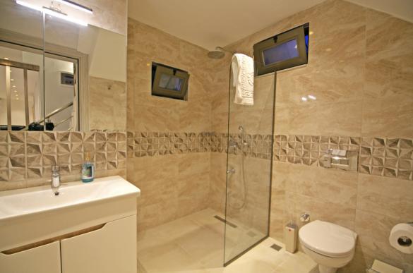 d9_207.jpg