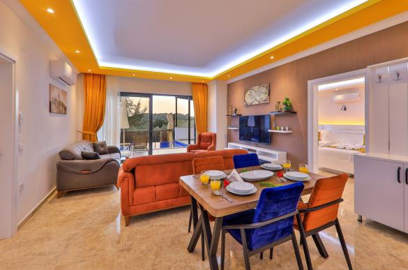 doga-manzarali-jakuzili-tatil-villasi-alvin-10_101_60.jpg