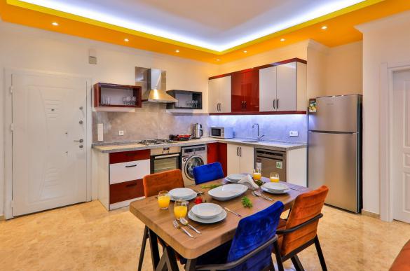 doga-manzarali-jakuzili-tatil-villasi-alvin-12_551_60.jpg