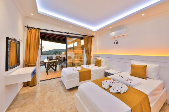 doga-manzarali-jakuzili-tatil-villasi-alvin-19_24_383.jpg