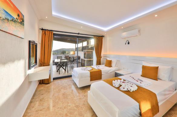 doga-manzarali-jakuzili-tatil-villasi-alvin-28_797_222.jpg