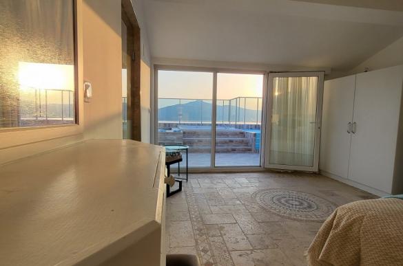 double-rooftop-bedroom05_144.jpg