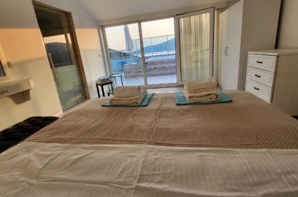 double-rooftop-bedroom09_973.jpg