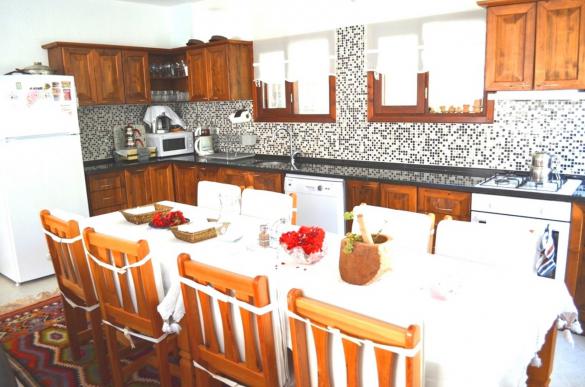 kitchen_405.jpg
