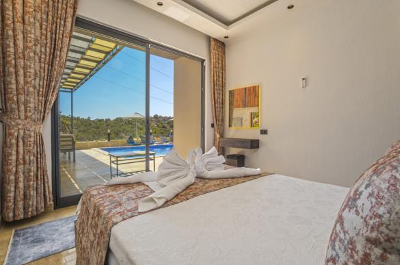 large_olivia-villa-105_168.jpg