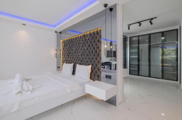 nwm-222965-w1280-villa-yen_360.png