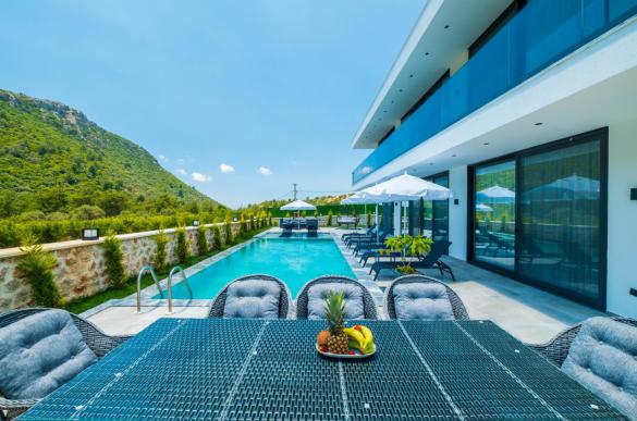 nwm-222972-w1280-villa-yen_994.png