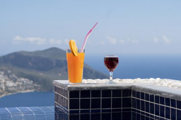 resim18_147144_villa-elif-kalkan-deniz-manzarali-villaciniz-24_847_246.jpg