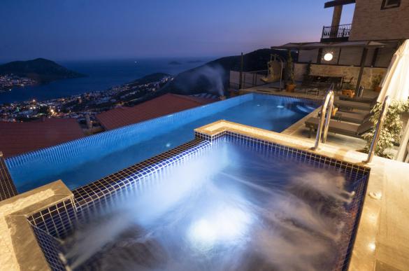 resim2_8b92cb_villa-elif-kalkan-deniz-manzarali-villaciniz-9_873_521.jpg