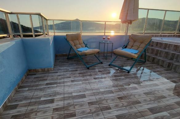 rooftop-terrace_223.jpg