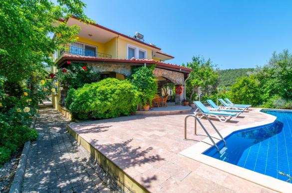 villa-alora--ege-tatil-evleri-19_890_519.jpeg