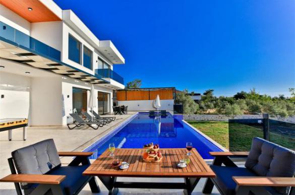villa-olivet-10_1920x1280_835_462.jpg