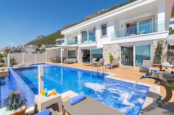 villa_la_mer_azur-1_709.jpg